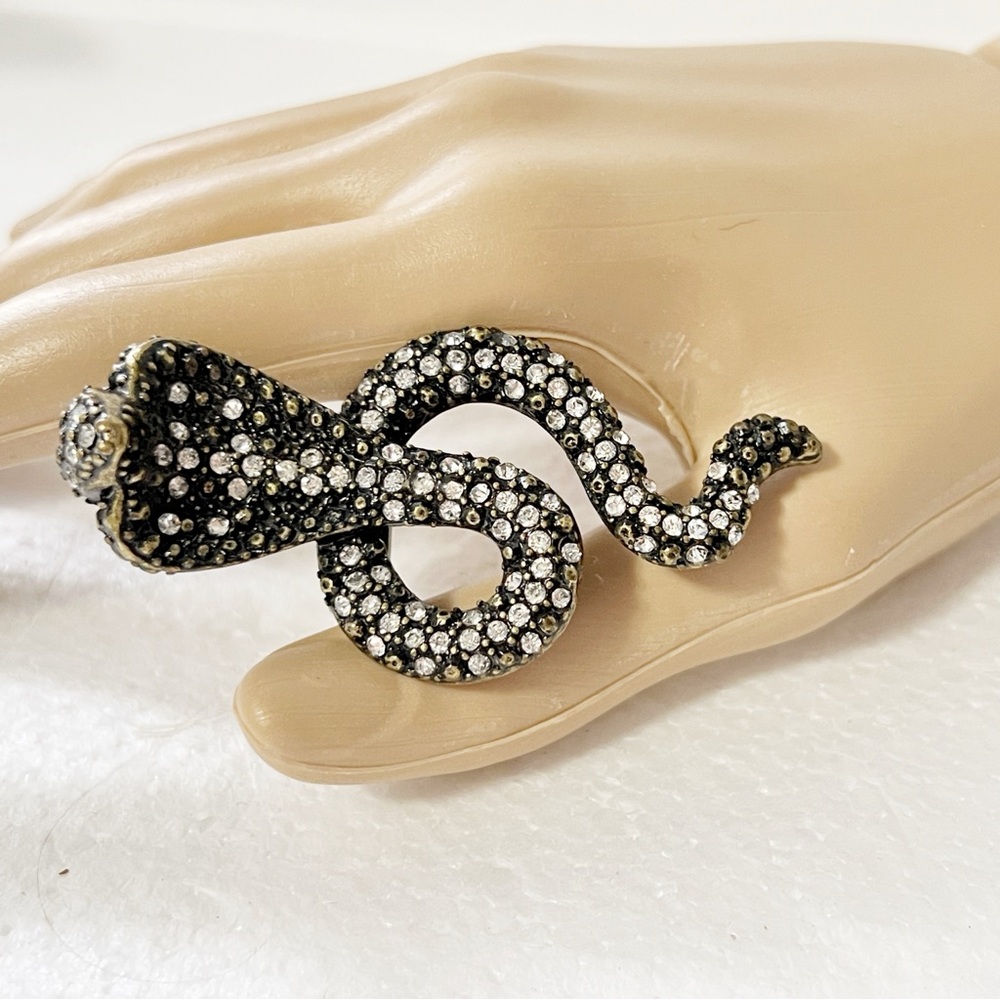 Cobra Snake Ring Size 7 Black Crystal Highlights